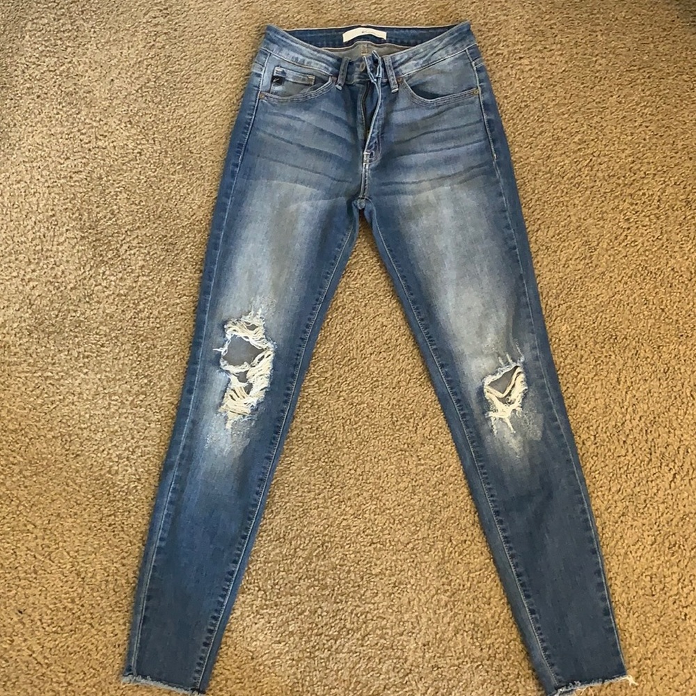 Raw Hem Knee Distressed Jeans